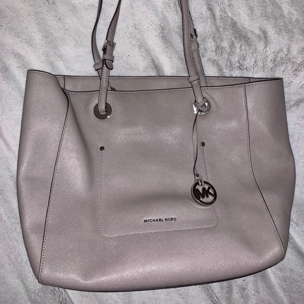 EUC Michael Kors tote